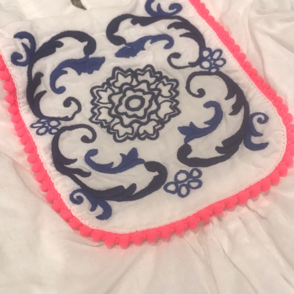 Shorts and top - Picture 3 of 6